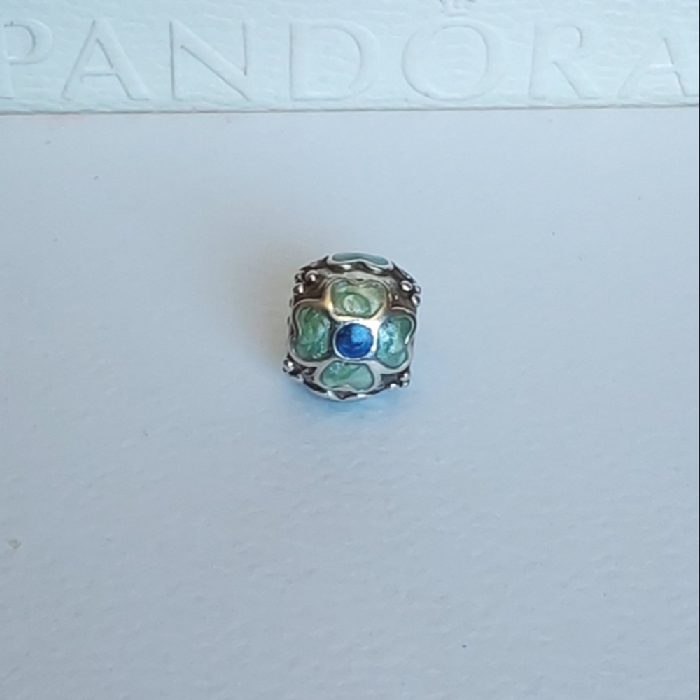 Pandora Blue Enamel Daisy Charm  790433EB